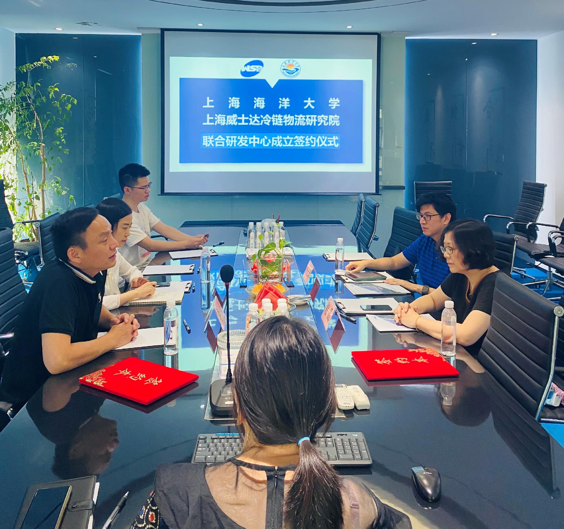 上海海洋大學(xué)和上海威士達冷鏈物流研究院有限公司戰(zhàn)略合作簽約儀式在威士達成功舉行